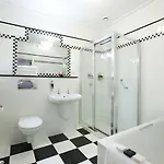 Arbutus 4*