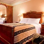 Arbutus Hotell 4*