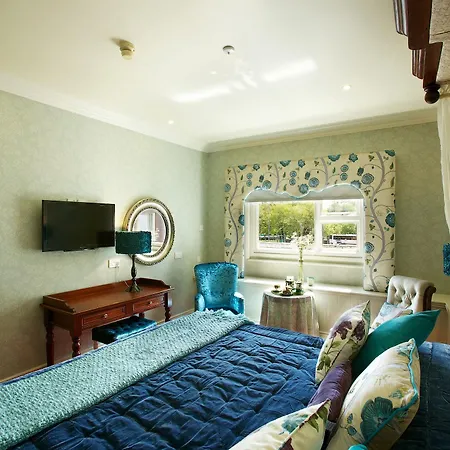 Arbutus Hotell 4*