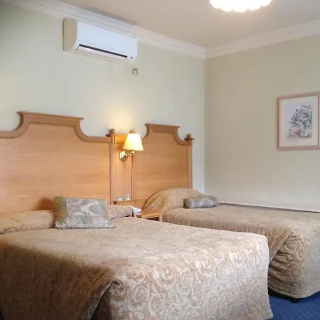 Hotell Arbutus 4*