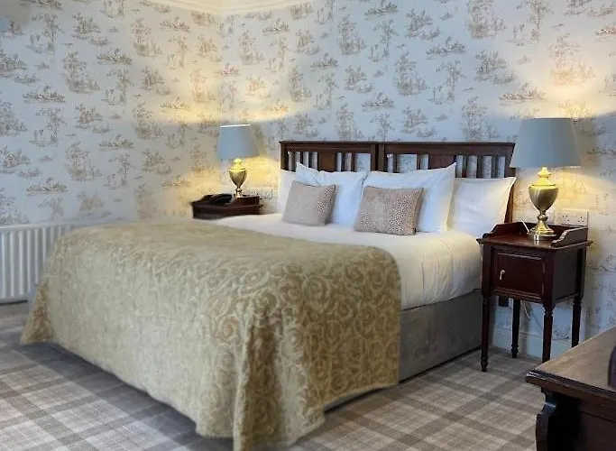 فندق Arbutus 4*